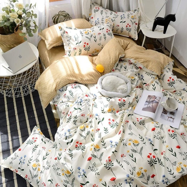 Yellow Floral Bedding Set  Luxury Flowers Duvet Cover Set Lucky Clovers and Plaid Reversible Bed Linen Luxury Home Textile